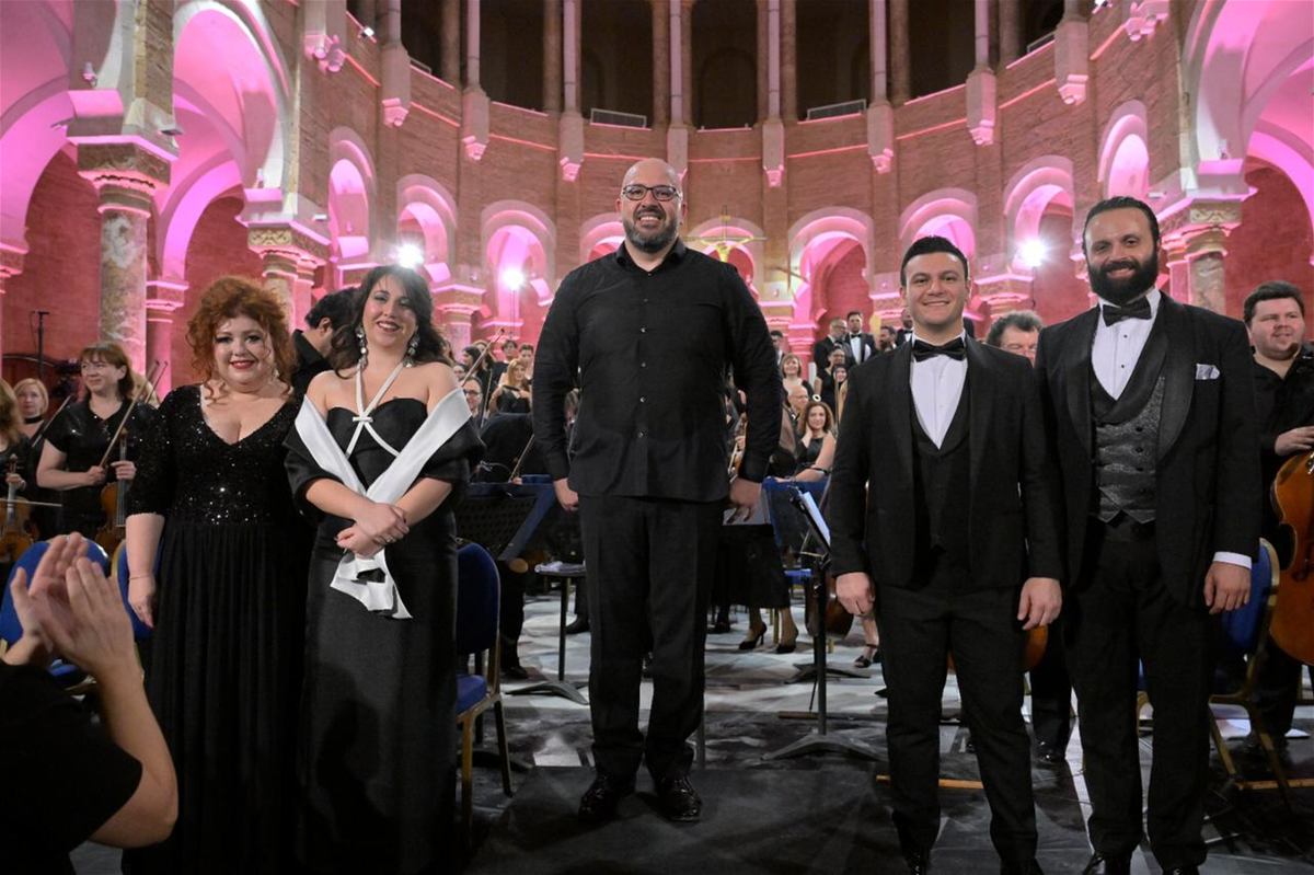 تحفة روسيني الخالدة القداس الصغير المهيب ... في حفلة للأوركسترا الفلهارمونية وجوقة الجامعة الأنطونية برعاية ميقاتي (صور)