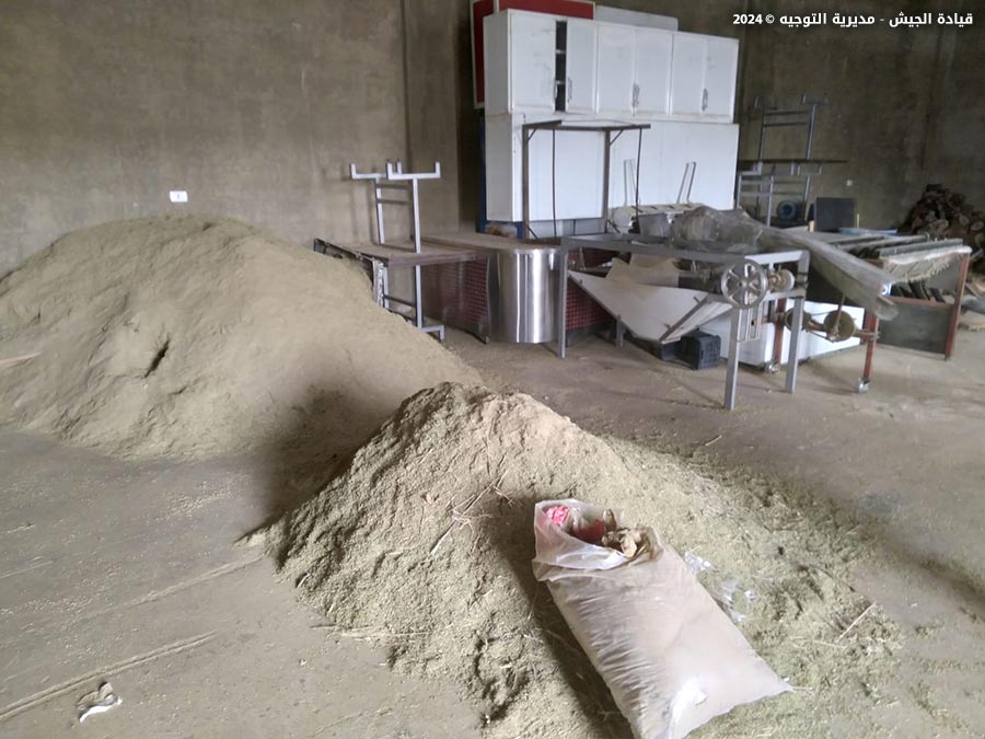 دهم منازل ومستودعات في بلدة اليمونة - البقاع... وضبط معمل لتصنيع المخدرات (صور)