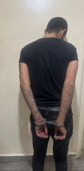 ترجلا من الفان وهربا قبل الوصول الى الحاجز...وعناصر ضهر البيدر توقف أحدهما