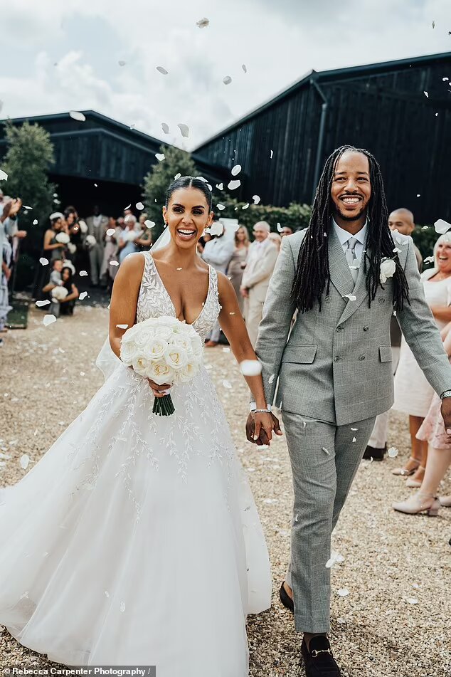 ما طلبته عروس من المدعوين غريب وغير متوقع... والنتيجة كانت مبهرة! (صور)