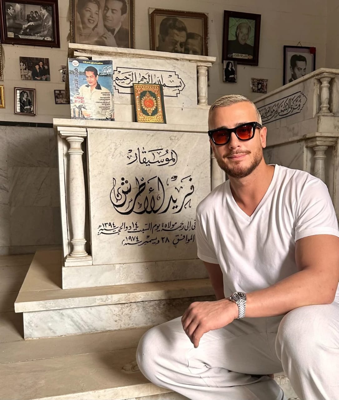 سعد لمجرد يلتقط الصور التذكارية في المقابر.. فما السبب؟