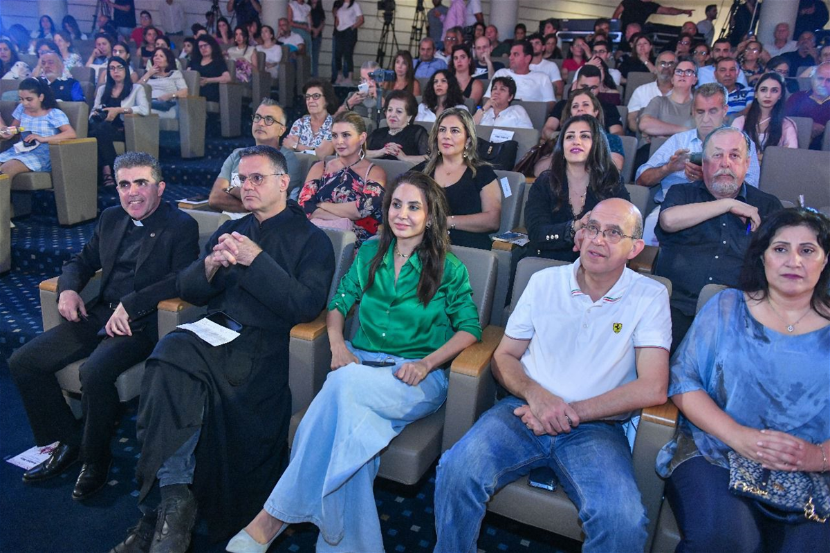 حفلة للغناء العربي في جامعة الروح القدس بقيادة غادة شبير... أعادت الحضور إلى الزمن الجميل