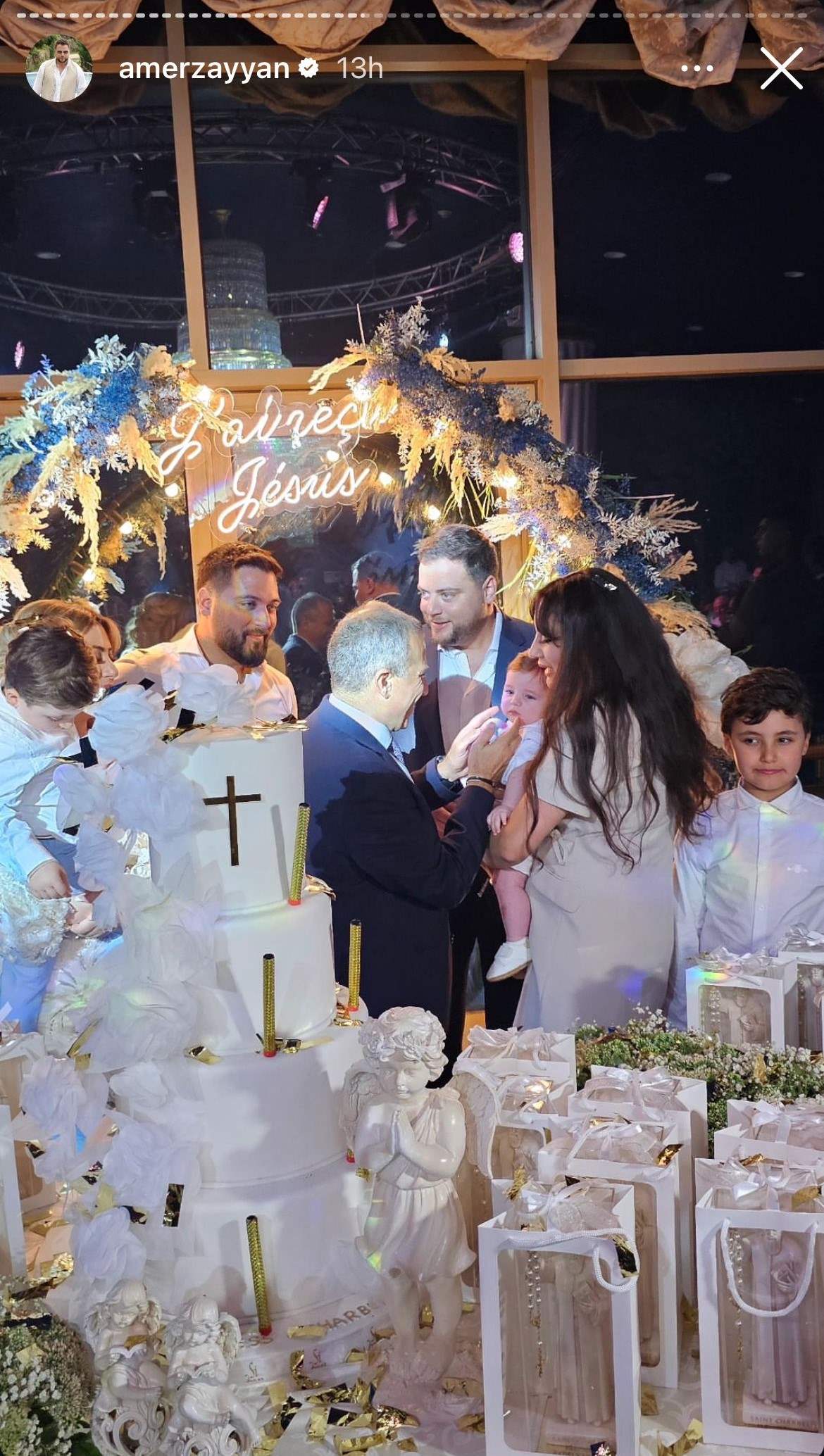 بحضور جبران باسيل.. عامر زيان يحتفل بمعمودية طفله في حفل أشبه بالزفاف (صور)