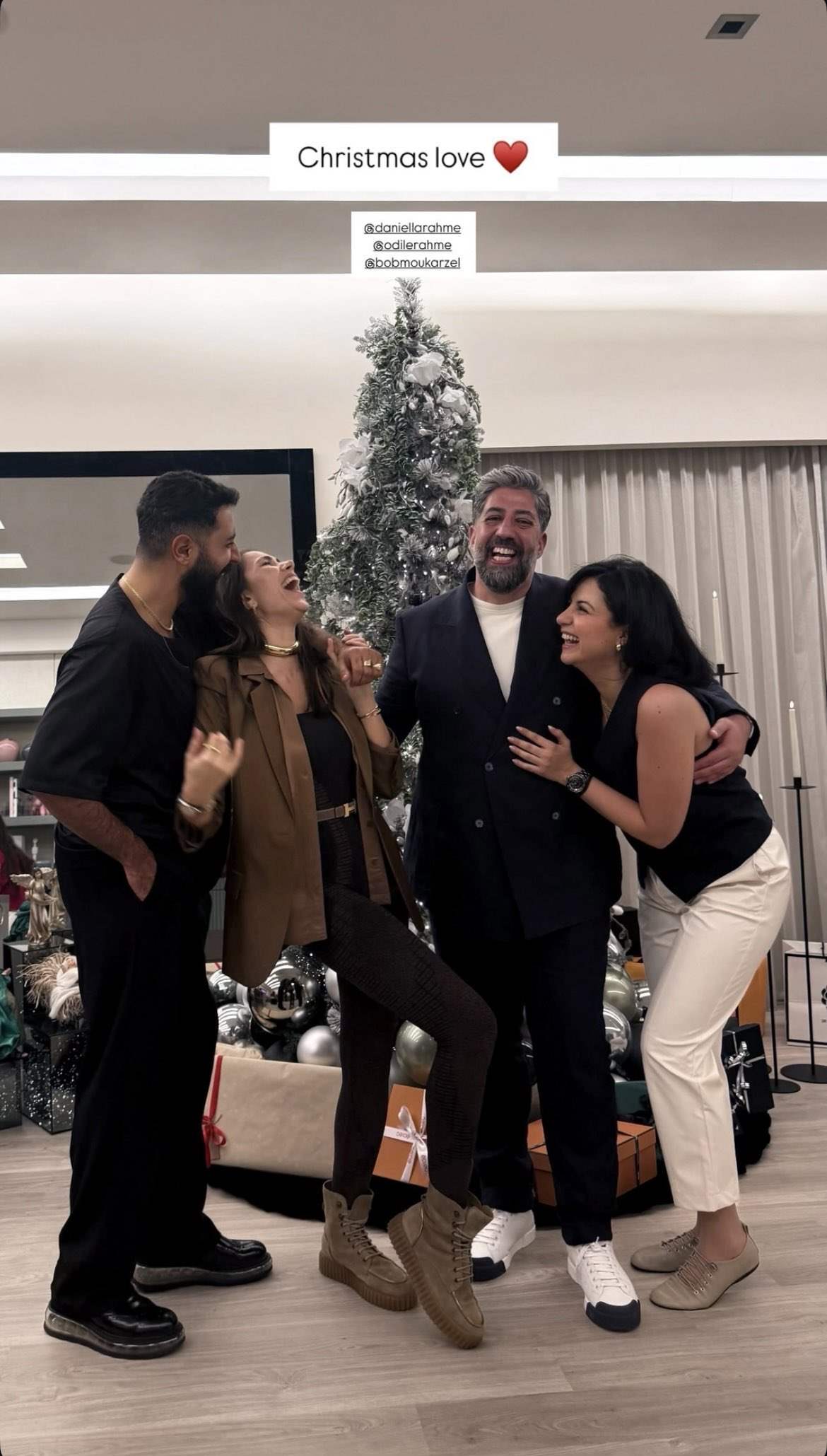 ناصيف زيتون ودانييلا رحمة يحتفلان بأول عيد ميلاد كزوجين بحضور العائلة (صور)