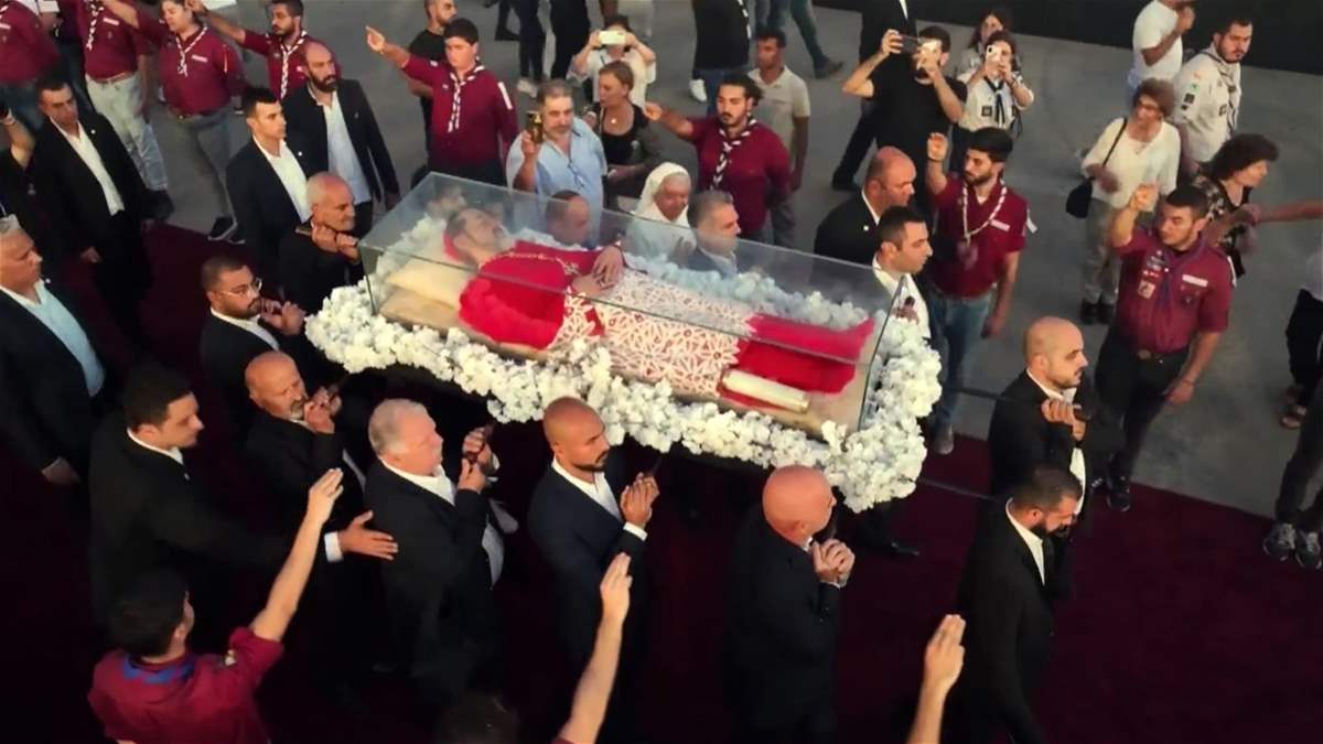 استقبال جثمان بطريرك الارمن الكاثوليك الاسبق الكاردينال كريكور بيدروس اغاجانيان في احتفال وطني في ساحة الشهداء في بيروت