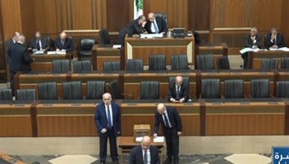 طرح إسم فرنجية في جلسة الانتخاب الرئاسية أمس فتح باب الأسئلة عن إحتمالات هذا الخيار