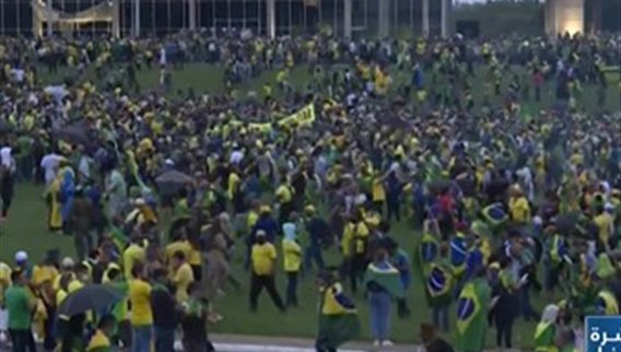 اقتحام مقار السلطة في البرازيل والردود تتفاعل