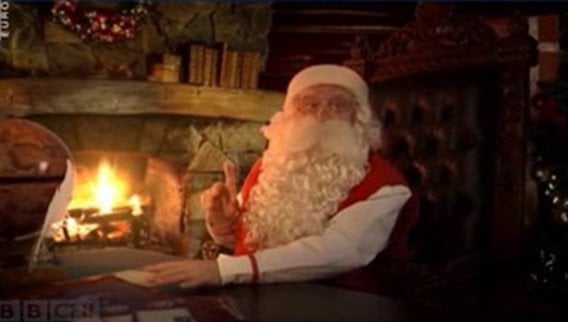 جنيد يقابل أقزام بابا نويل والأقزام السبع الـ Al Umpa Lumpas