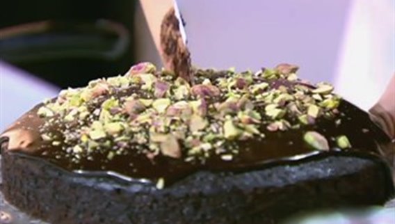 فقرة الحلويات مع جوان شاهين – Vegan Cake