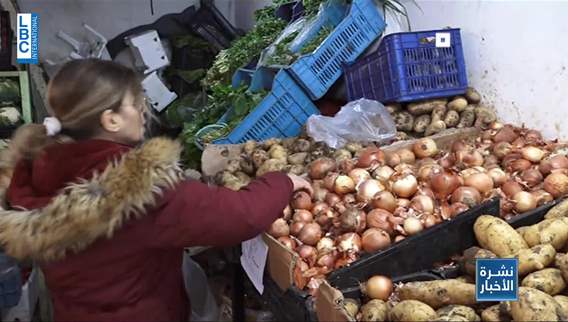  البصل يبكي المواطنين… بسعره!