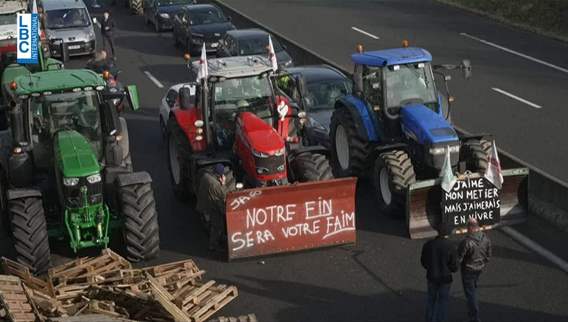 Farmers protest in France to pressure the government