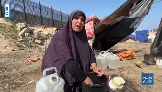 هنا لا يوجد يوم للمرأة.. عبارة تختصر معاناة النساء الفلسطينيات النازحات إلى مخيم في رفح