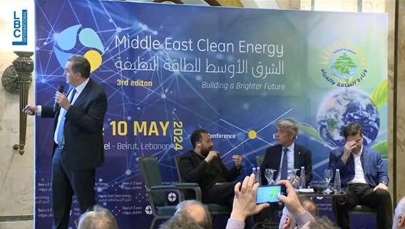 Discussions and conference on renewable energy in Middle East