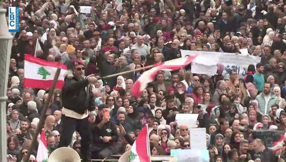 تزامناً مع الجلسة... تحركات شهدتها الشوارع والساحات المحيطة بمقر مجلس النواب