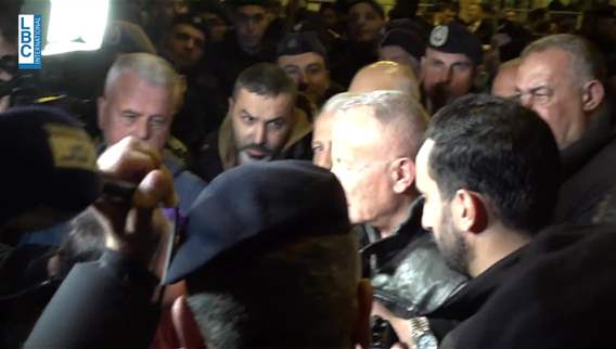  احتجاجات بالتوزاي مع مناقشة الموازنة... هكذا تبدو الصورة أمام مدخل مجلس النواب