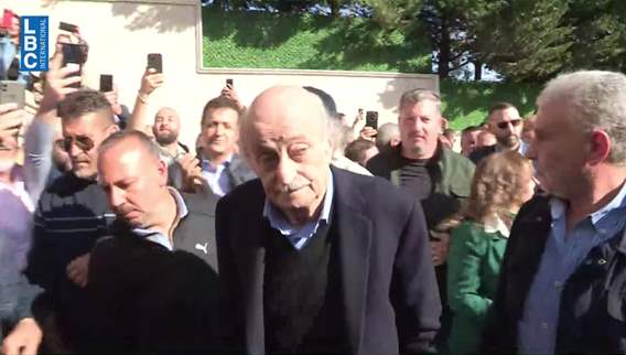 After surviving armed attack, Jumblatt visits MP Hadi Aboul Hessen at his home