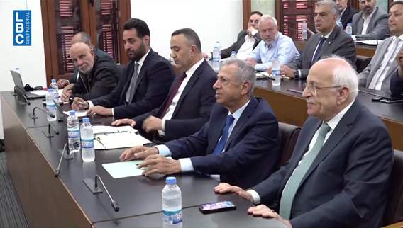 وزيرة التربية. إعادة النظر بالخطة الموضوعة لإجراء الامتحانات ويهمّنا ضمان سلامة الطلاب