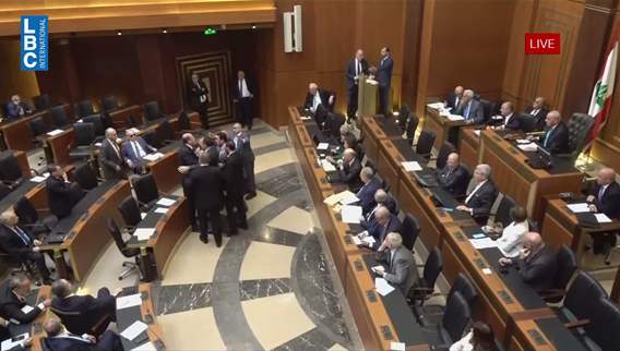 الحكومة في مرمى النواب... والثقة محمية