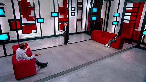 Ahmar Bel Khat Al Areed