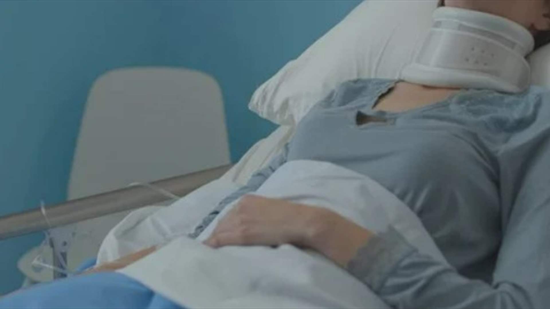 بعد فقدانها الوعي وسقوطها على صخرة… نجمة هوليوودية تعلن إصابتها بتضرّر دماغي (صور)