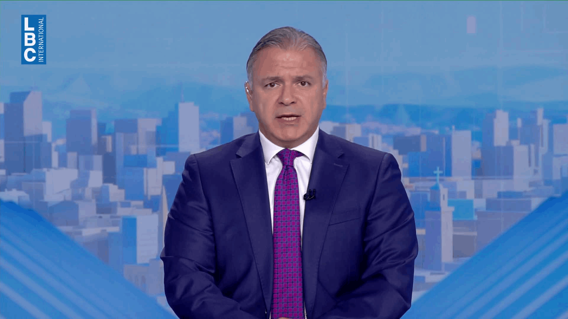 مقدمة النشرة المسائية 25-10-2026